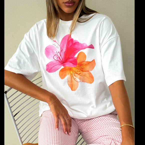 White Fox Boutique Tops - Whitefox Power of Possibility oversized t-shirt medium-large (not white colour)